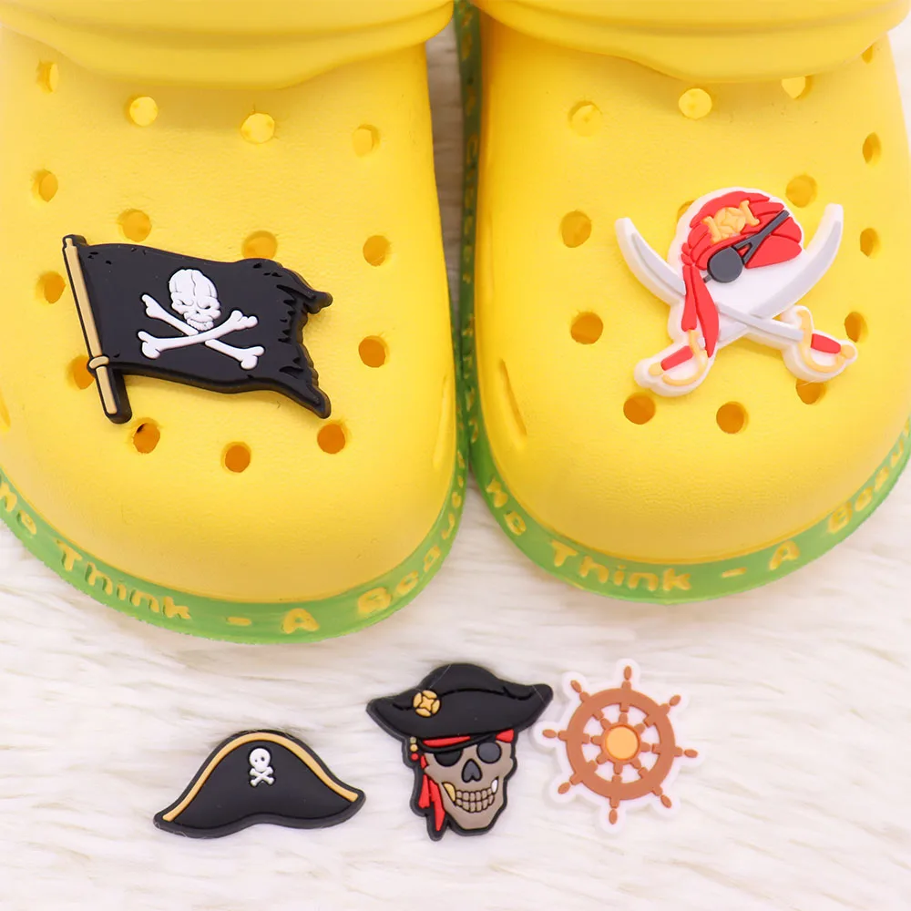 

Mix 50PCS PVC Shoe Charms Pirate Flag Pirate Hat Steering Wheel Hole Slipper Accessories Decoration Buckle Teens Boys Gift