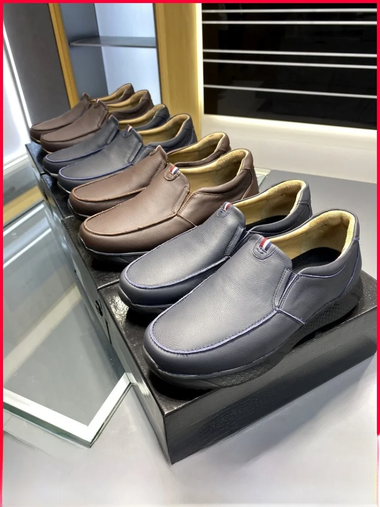 

Легкие мужские модные повседневные туфли без шнуровки из кожи с противоскользящим покрытием и узором личи, удобные, дышащие, на резиновой подошве