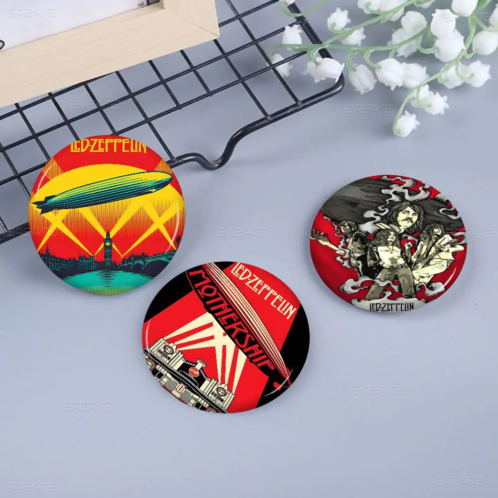 

Band L-Led Vintage Z-ZepPeLinS Tinplate Pin Button Custom Anime Role Old-school Brooch Cartoon Collar Badge Jewelry Gift Fans