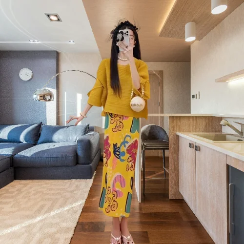 

Miyake Spring New 2025 Fashion Plisse Crew Neck Top Women's Suit Folded Skinny Fleshy Flower Pleated Skirt Fashion Folded Skirt