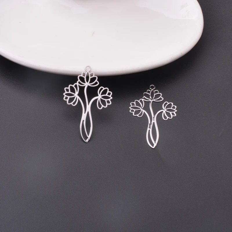 30 Stück AC11412 Filigrane Dünne Blumenanhänger DIY Ohrring Anhänger Zubehör – Detail 1