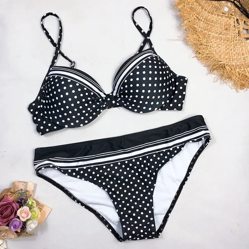Sexy Bikini 2025 Women Swimsuit Female Swimwear Thong Bikinis Set Brazilian Halter Beach Wear Soild Color Bathing Suit