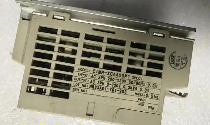 CIMR-XCAA20P1  0.1KW 220V   inverter ,  In good working condition, free shipping   a