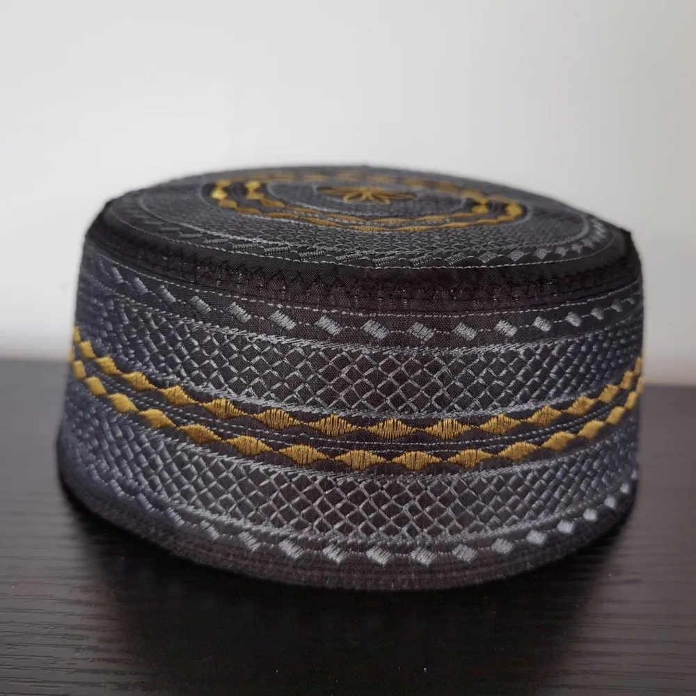 

Fashion Ethnic Style Islam Flat Cap Breathable Thin Worshipping Hat Comfortable Round Muslim Caps Outdoor