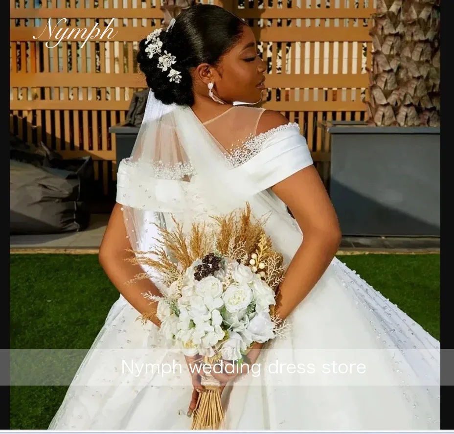 Personnalisé hors épaule travail à la main perles Robe De mariée Satin pays Robe De bal balayage Train Robe De Mariée robes De mariée vestidos