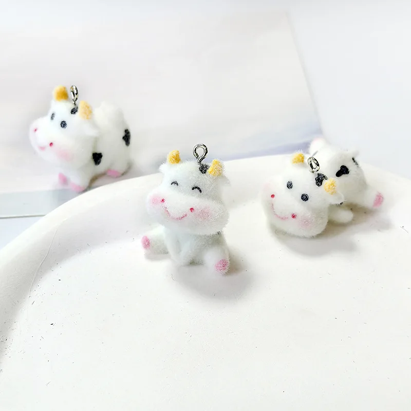 30pcs Cute Flocking dairy cattle Charms Cartoon resin animal Pendant for Keychain phone chain make Accessories