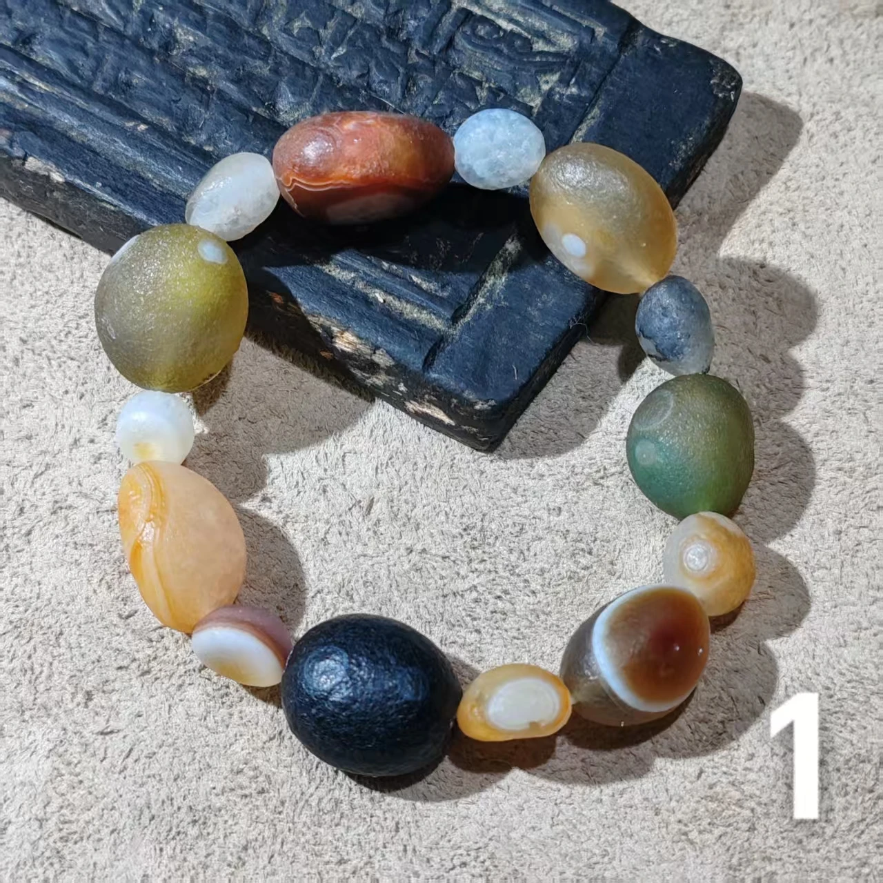 

1pcs/lot Multi-eye Gobi Big Agate Rough Stone Bracelet world cherishes collectibles Miraculous strong energy amulet Limited edit