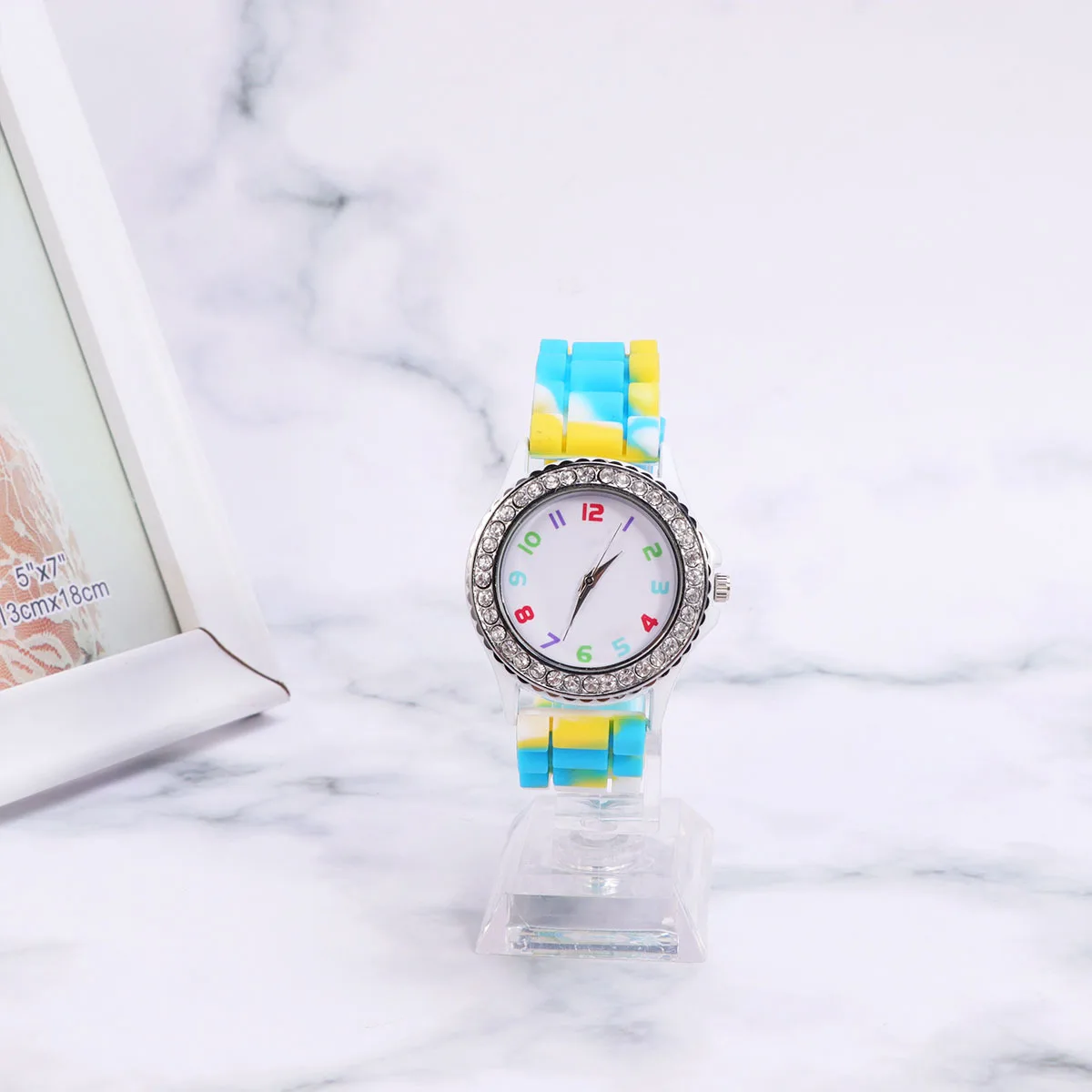 

Camo Design Silicone Watch Strap Stainless Steel Quartz Ladies Wristwatch For Daily Use Attractive Women Watch White