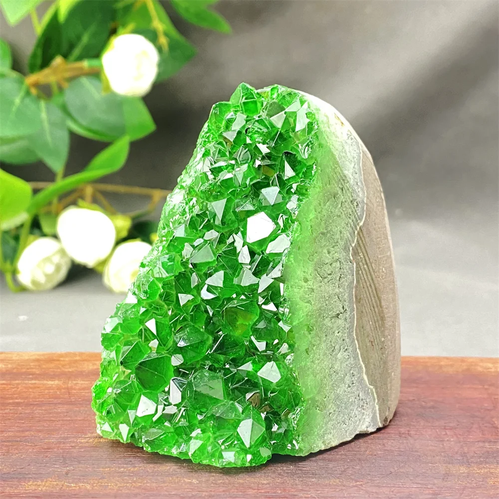 Natural Green And Yellow Geode Crystal Ornaments - Feng Shui Wealth Attracting Home Decor Mysterious Treasure Orbs Gift