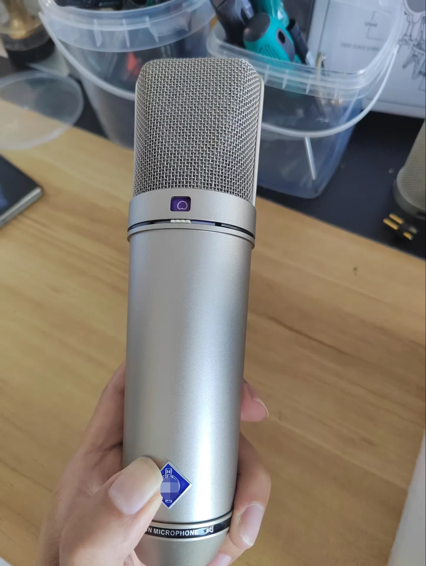 U87AI Top of the Line Microphone, Cardioid/O-Shaped / 8-Shaped Directional, Professional condenser Microphone for Recording Stud