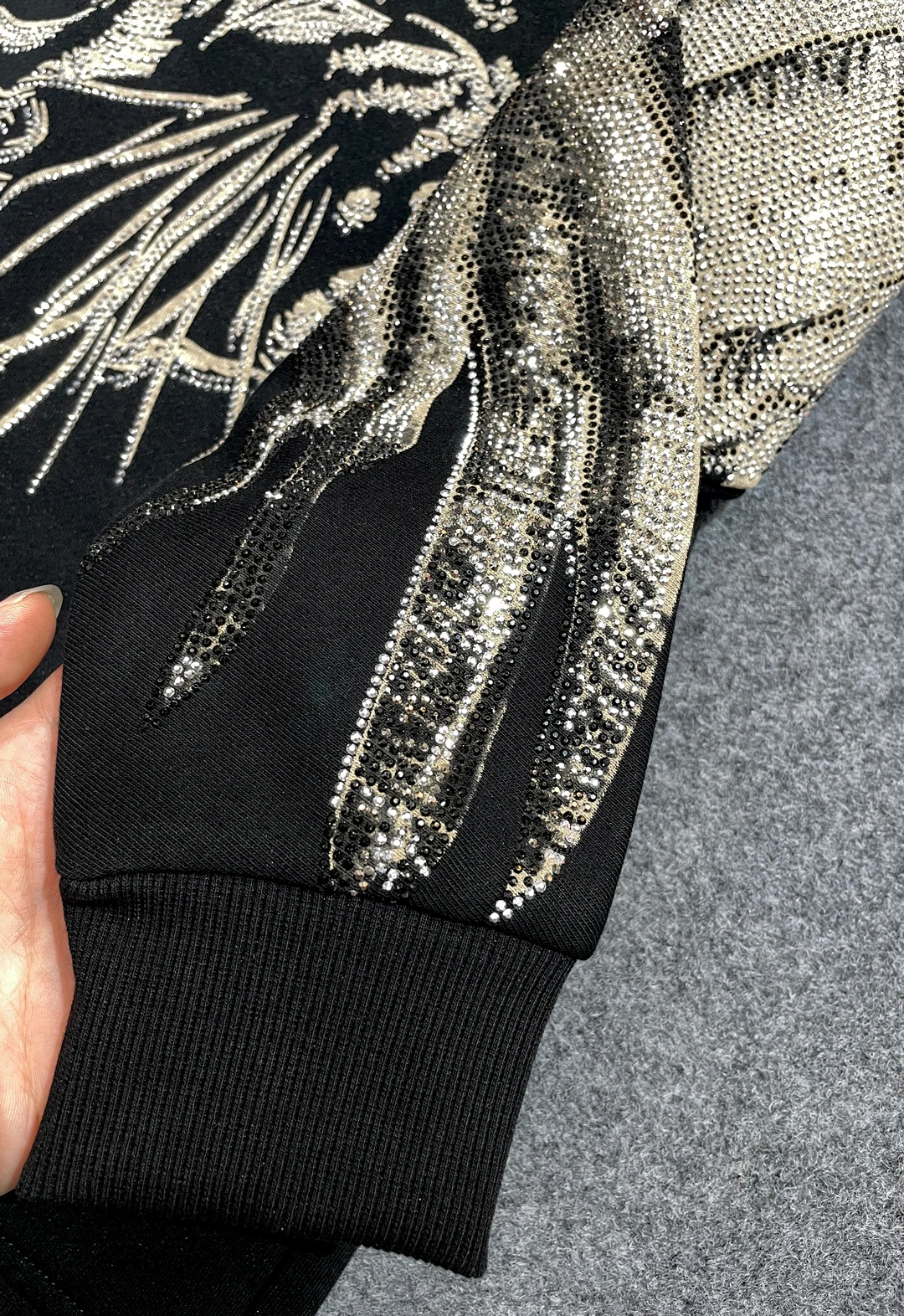 2025 New Fashion Trend Heavy Rhinestone Round Neck Sweatshirt Men 2025 Autumn Winter New Loose Casual Pullover Jacket