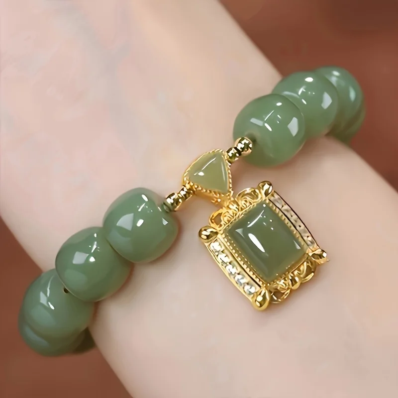 

Elegant Green Jade Beaded Bracelet with Imitation Jade Pendant - Versatile Fashion Accessory for Women, Perfect for Daily Wear & Special Occasions