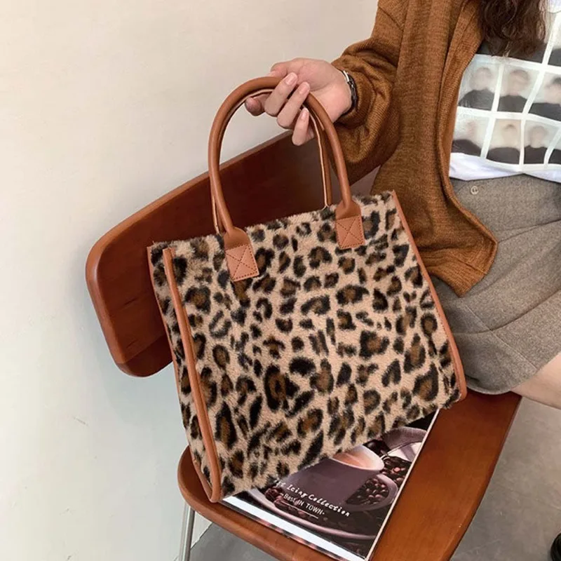 

Winter Women's Fashion Plush Handbag Large Capacity Leopard Dairy Cow Print Joker Tote Bag Shoulder Bag Female Underarm Bag