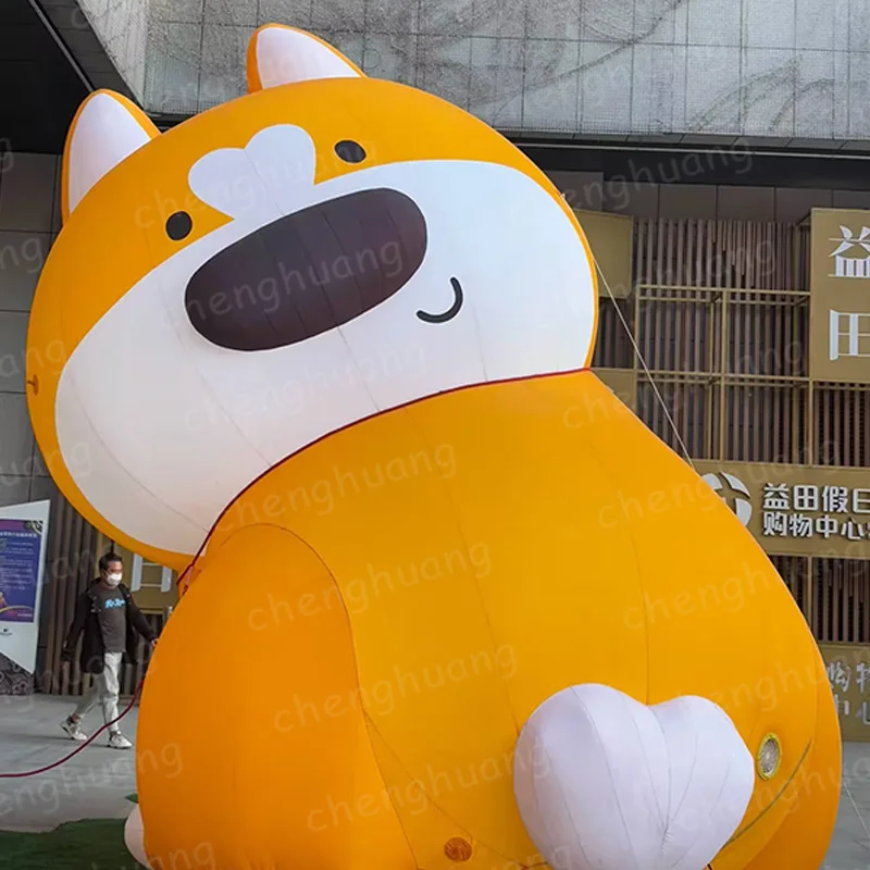 送風機付きの膨脹可能な愚かな犬、動物ベースのエアモデル、屋外広場やショッピングモールのプロモーションおよび装飾小道具