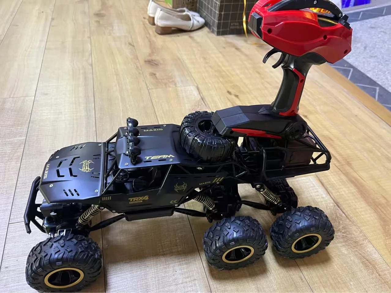 

Негабаритный радиоуправляемый автомобиль для дрифта внедорожник 4WD скалолазание Bigfoot высокоскоростной гоночный перезаряжаемый игрушечный автомобиль для мальчиков