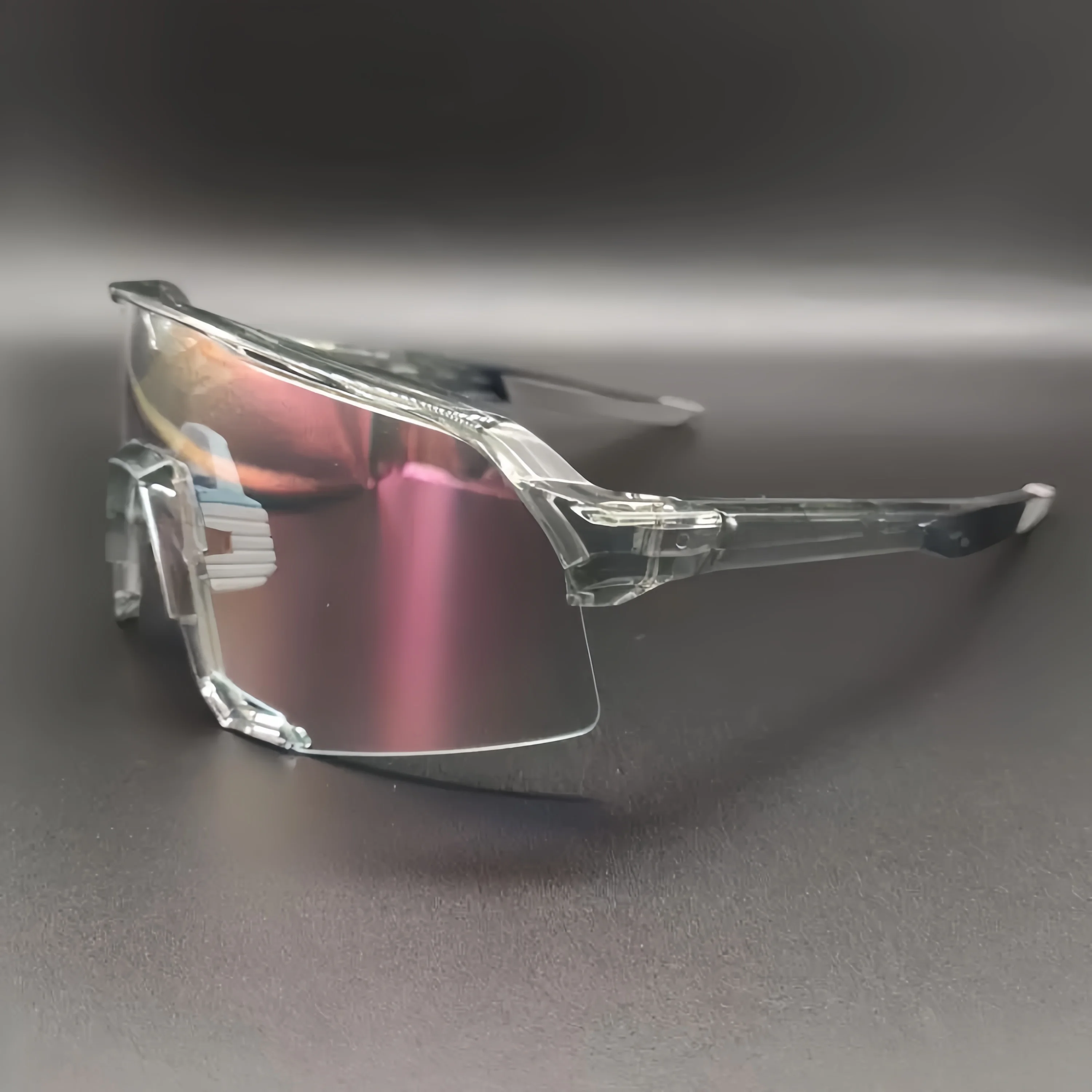

Summer Hot Selling Photochromic Cycling Glasses Large Frame High-Definition Lens UV Protection Team Goggles Lightweight Frame
