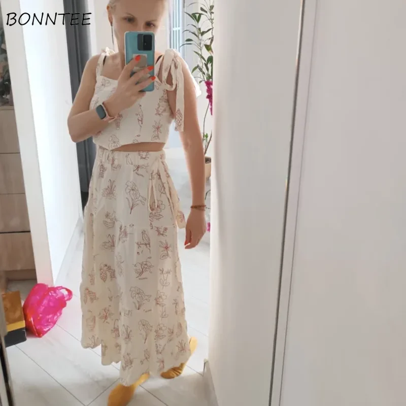 

Women 2 Pieces Sets New Design Floral Printed Camis and Skirts Crop Summer Elegant Gentle Aesthetic Temper Casual Vintage Chic