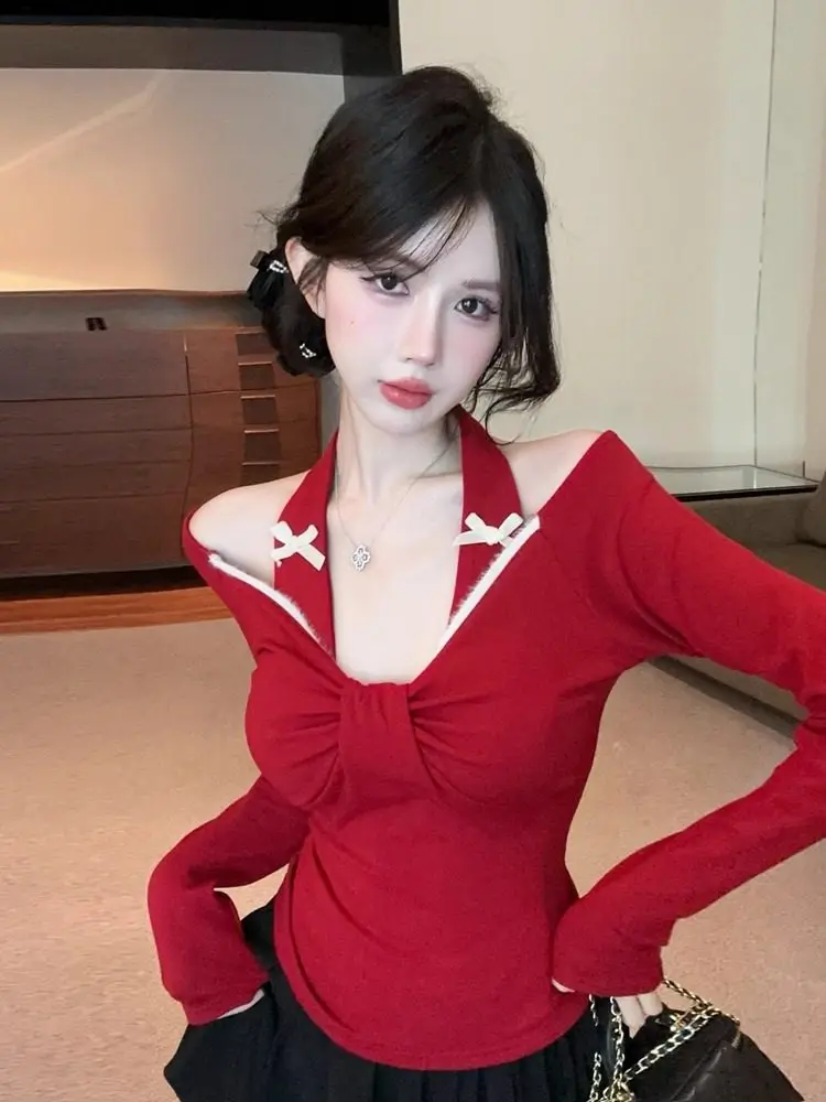 

Женская рождественская красная футболка с лямкой на шее в стиле ретро, топ с открытыми плечами на флисовой подкладке и бантом, дизайн Y2K, Hotsweet, пикантные офисные наряды