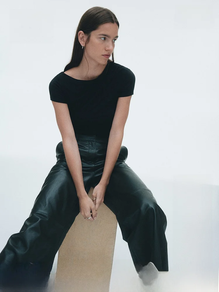 Camiseta de Verano H&M para Mujer, Estilo Casual, Manga Corta, Diseño Drapeado, Corte Universal, Uso Diario, Mezcla de Poliéster y Elastano