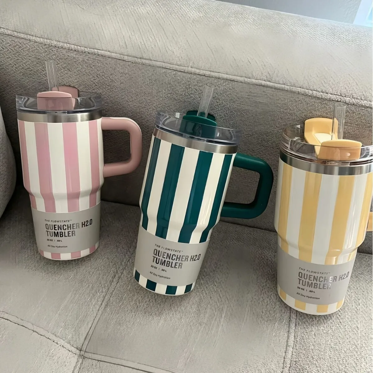 جديد مخطط 20 أوقية مقبض سيارة كوب 304 ترمس من الفولاذ المقاوم للصدأ كوب المحمولة كوب بقشة زجاجة ماء الموضة التخييم فنجان القهوة