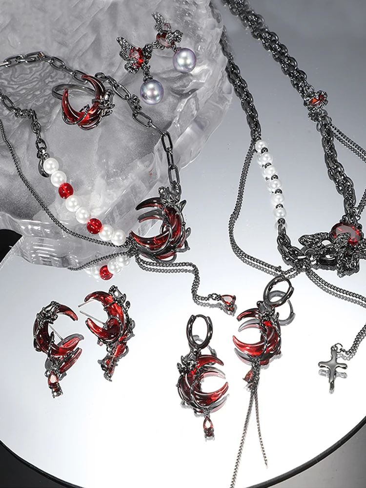 The New Dark Red Moon Jewelry Set Earrings For 2024 Are Women's Alloy Neo-Gothic Jewelry