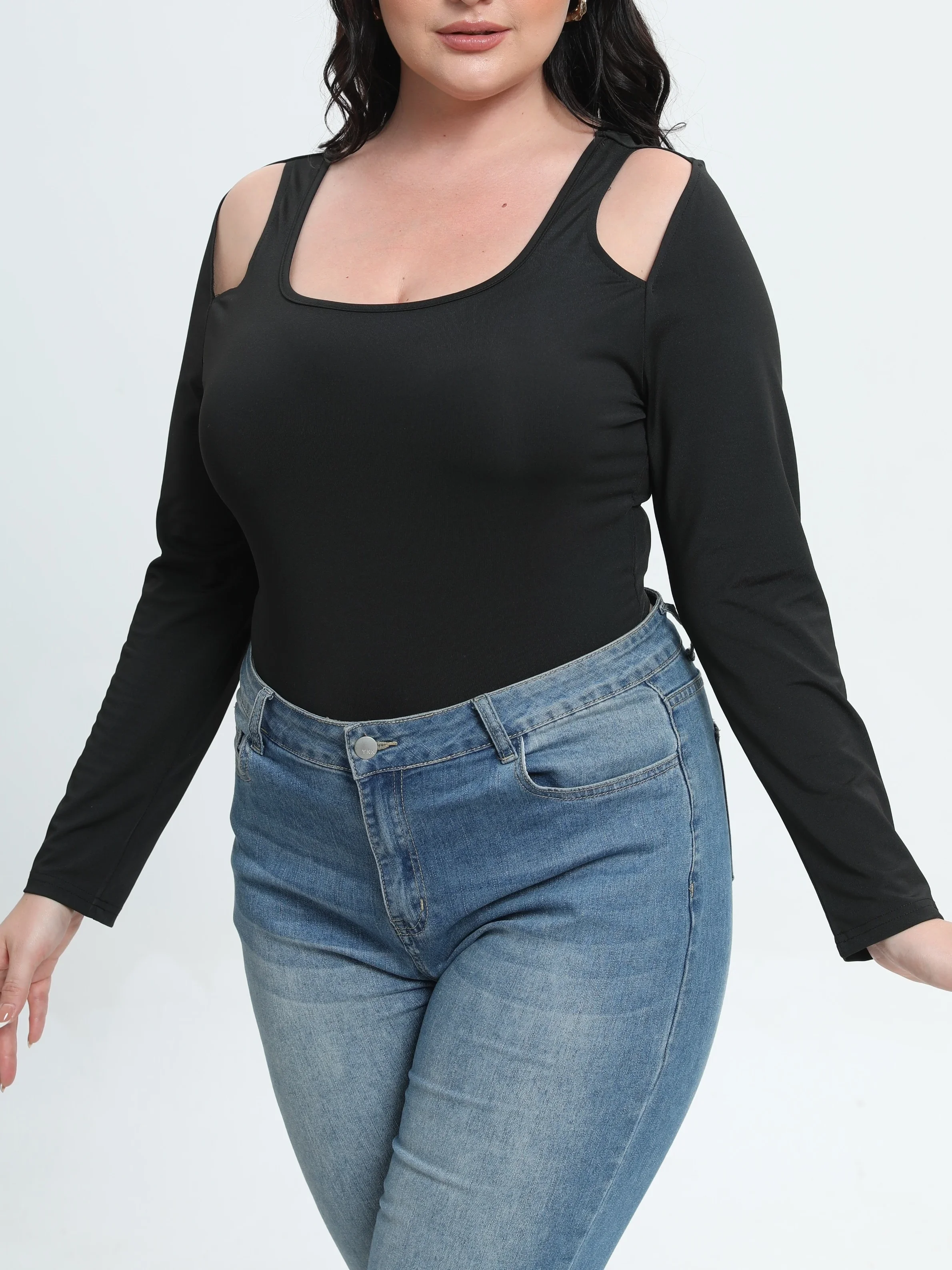 

Plus Size Casual Bodysuit, Women's Plus Solid Cut Out Long Sleeve Scoop Trim Skinny Bodysuit