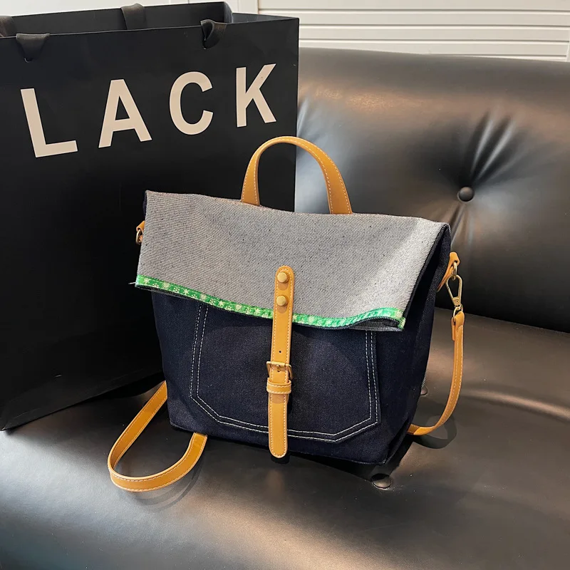 

Женская джинсовая сумка-мессенджер, джинсовая сумка через плечо на пуговицах, стильная женская школьная сумка, вместительная, изысканная сумка-кроссбоди для повседневного использования.