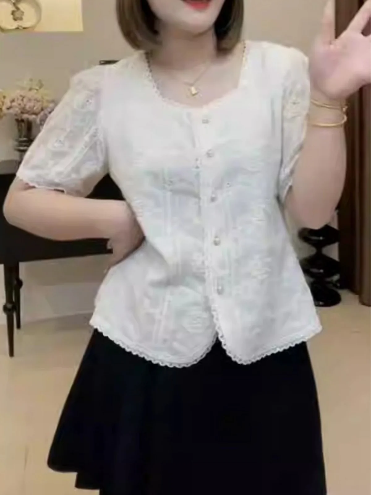 

plus Size Retro Lace Embroidered Short Sleeve Shirt Women Summer New Style Slimming Top Korean Style Straight Cut Commute Wind