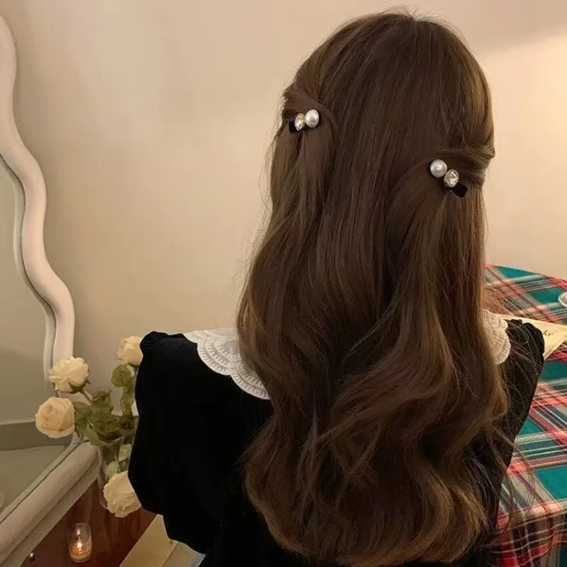 2pcs Small FragrantWind Rhinestone Light Luxury HairAccessories Exquisite Premium Feeling Hair Clip Side Broken Hair Duckbill