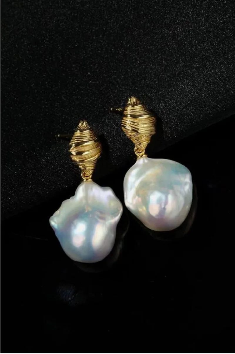 

gorgeous pair of 15-20mm south sea white baroque pearl dangle earring 925s