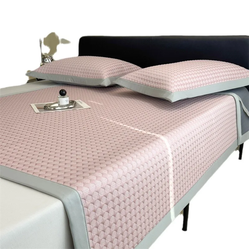 

High-grade 1200D ice silk mat, ice Doudou mat, washable and machine washable, household folding air conditioner mat three