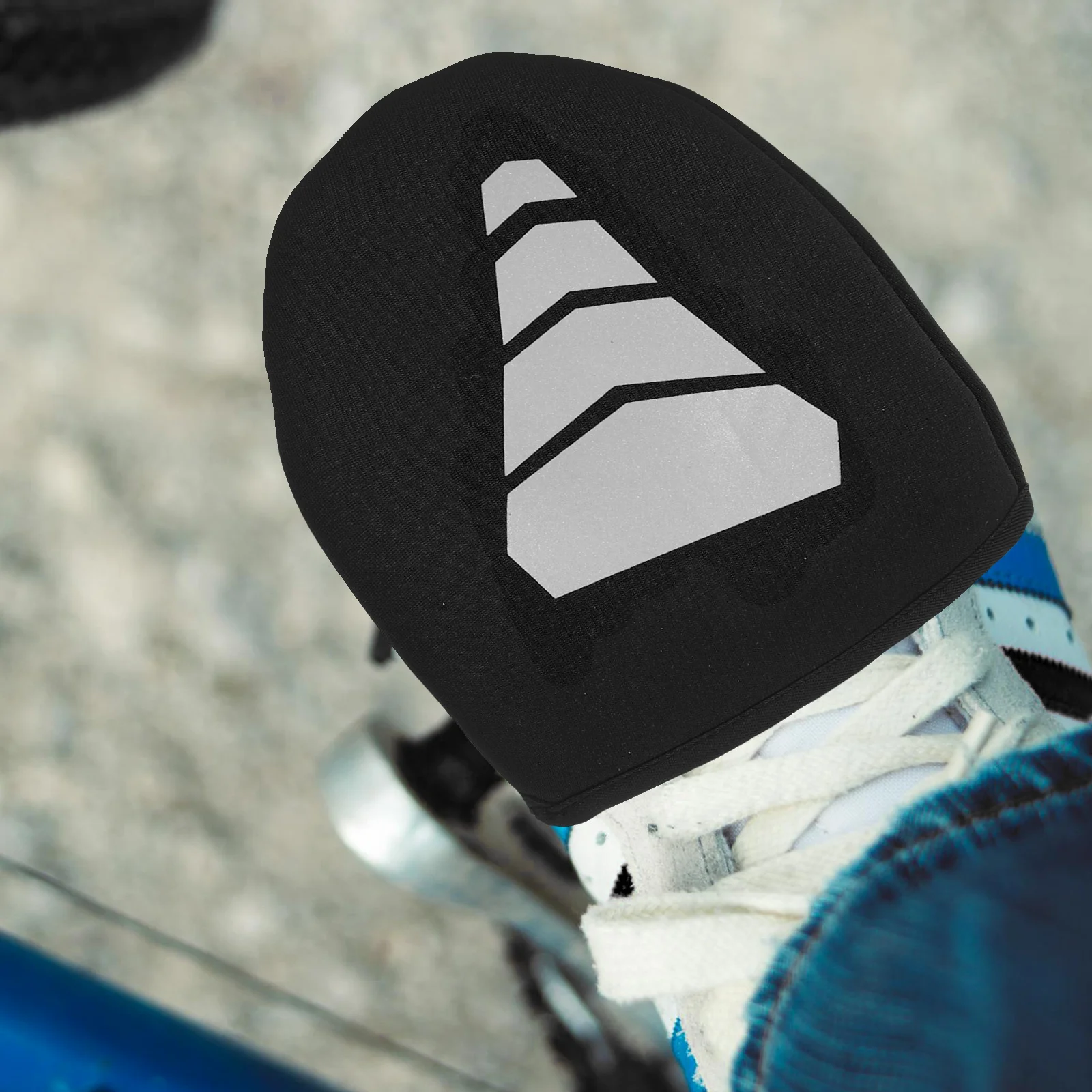 

1 Pair Waterproof Cycling Shoe Cover Thickened Windproof Reflective Outdoor Overshoes Neoprene Shoes Cover For Riding Anti-Slip