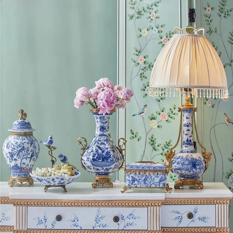 

Chinese style ceramic inlaid copper painted vase flower and bird tissue box living room decoration blue and white ornament