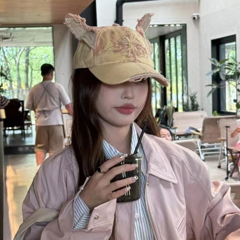 652B Distressed Dog Ear Casquettes Hat 2000S Cool Baseball Hat Breathable Sun Hat Long Brims Hiphop Dancing Hat for Adult Teens