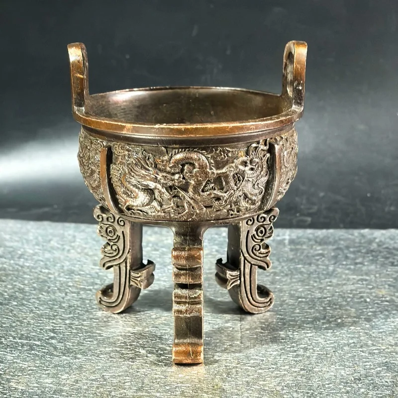 Brass ornament, three-legged prosperity , home use round , rice-collecting tripod, office and living room ope