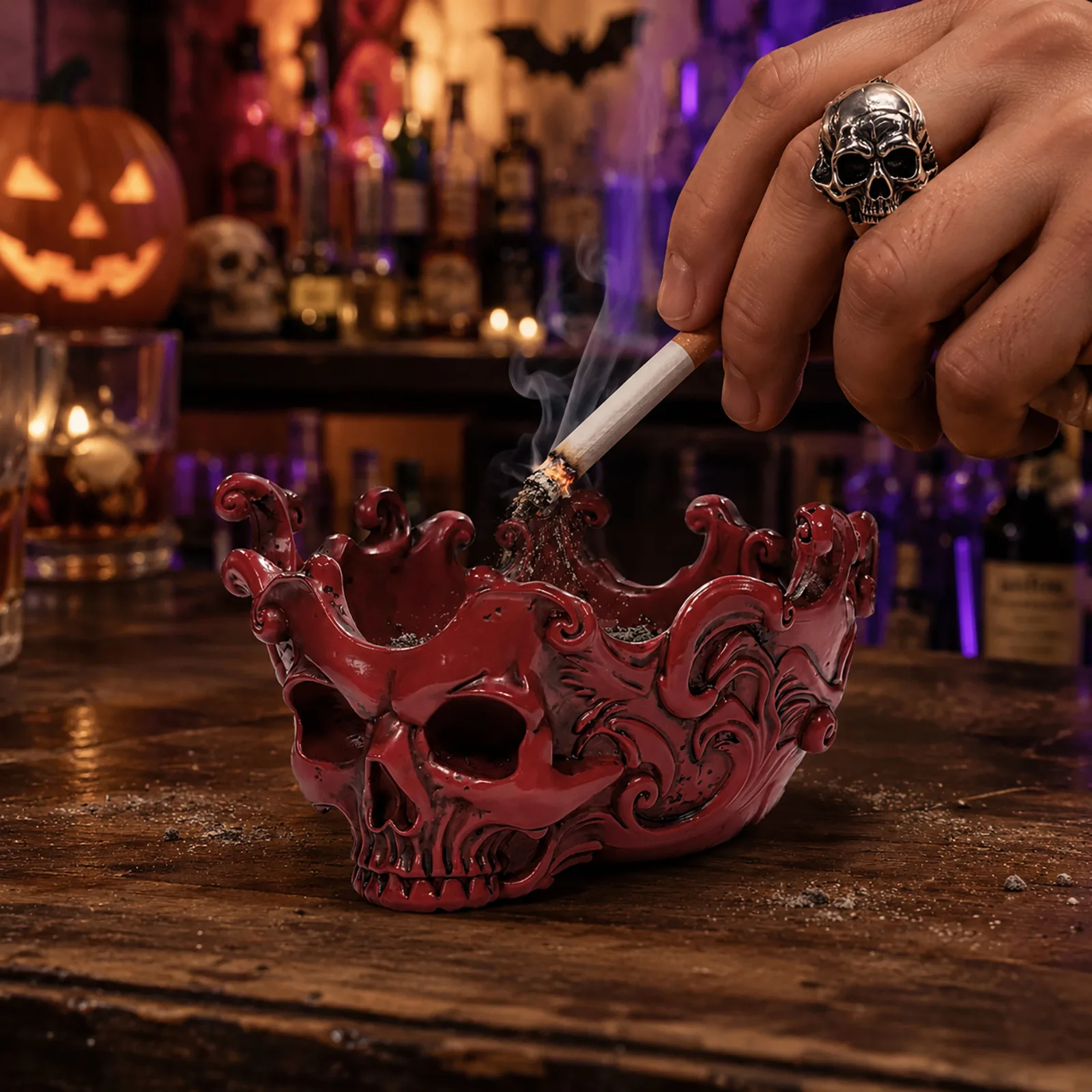 Creative Resin Skull Ashtray Ornament,Unique Gothic Desktop Tabletop Decor,Stylish Smoking Accessory for Smokers Decoration Gift