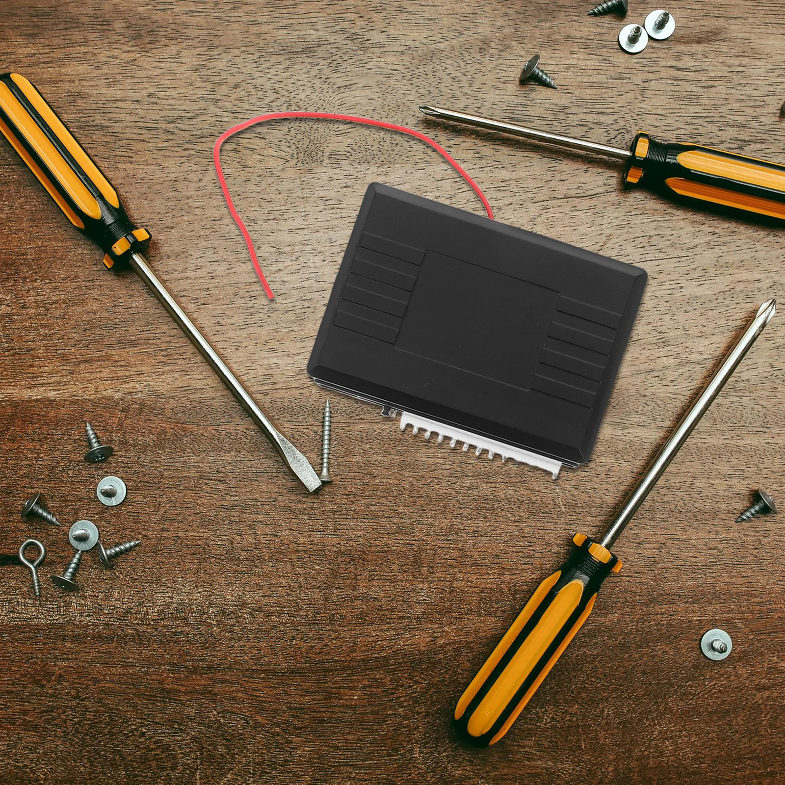 مجموعة واحدة من نظام دخول السيارة بدون مفتاح، مجموعة قفل مركزي عن بعد عالمية، وحدة التحكم في باب السيارة للتركيب بنفسك - بدون مفتاح