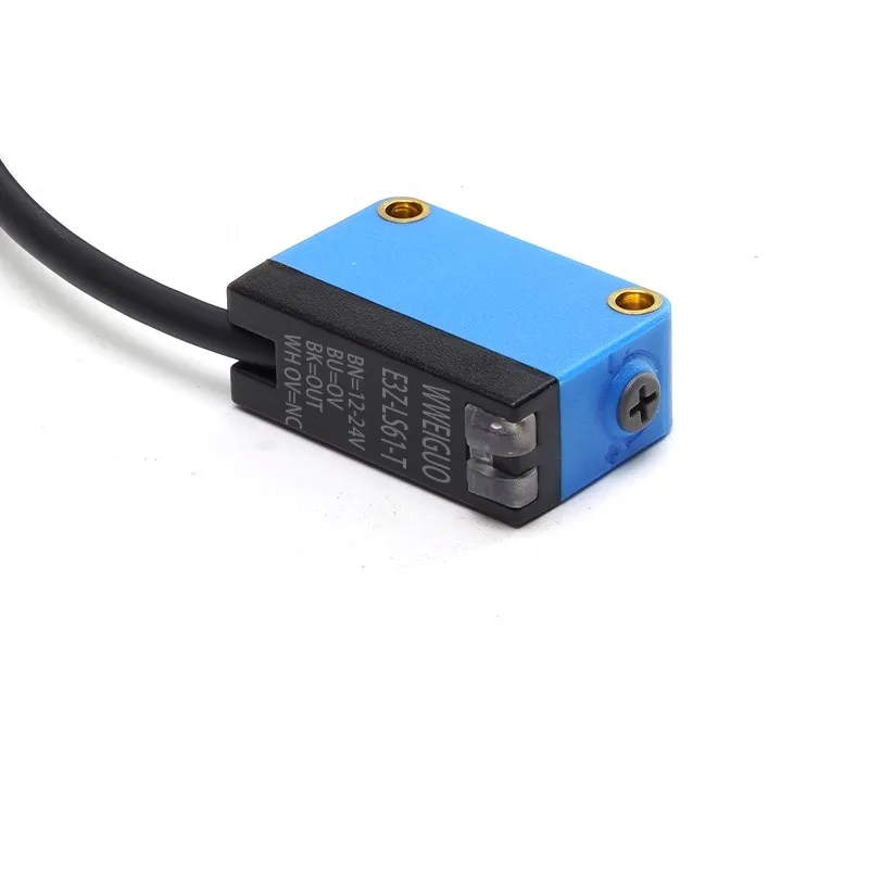 E3Z-LS61 laser sensor strip light area detection leak-proof detection diffuse reflection photoelectric switch background