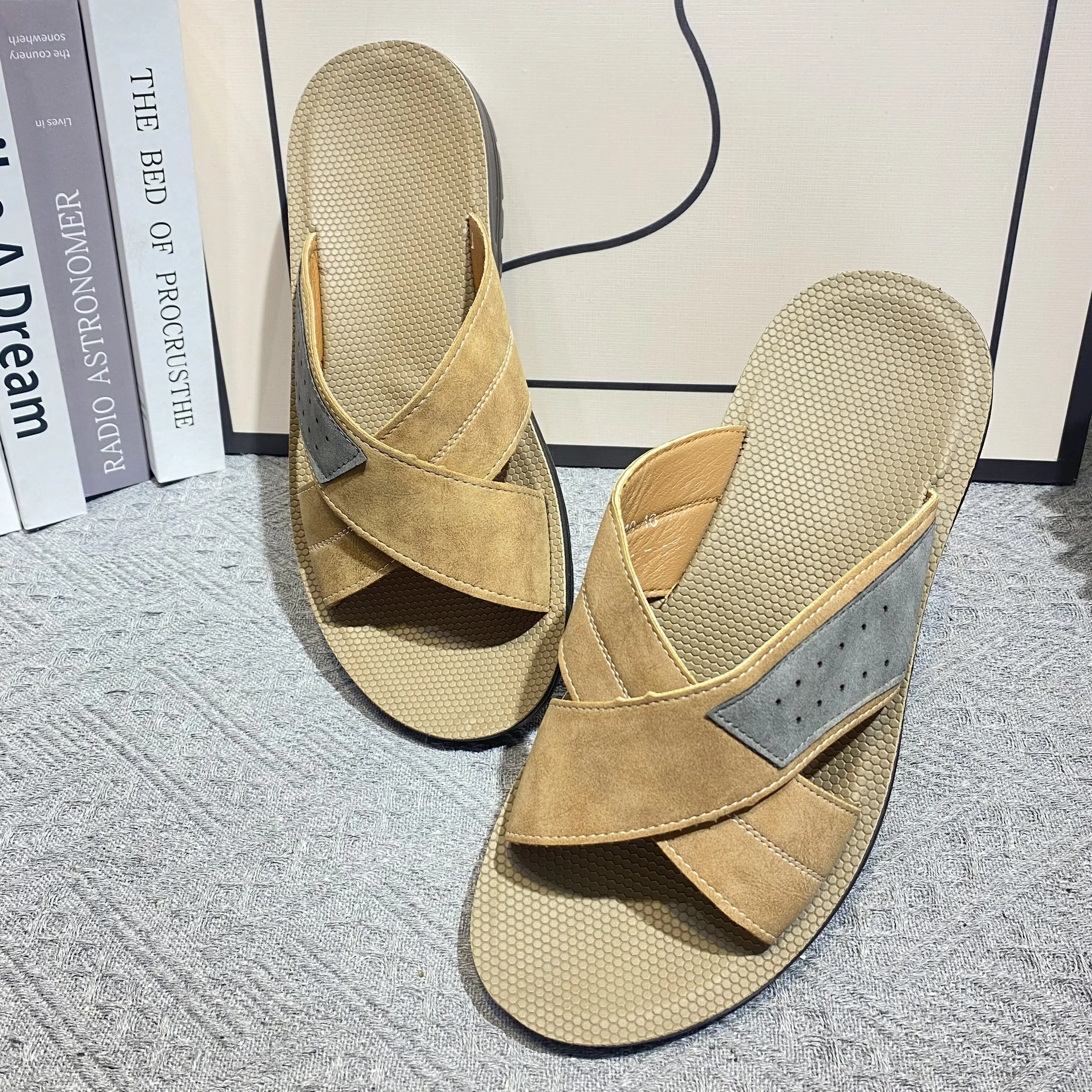 24 Nieuwe Heren Zachte Voetbed Sandalen Slip On Strand Glijbaan Slipper Schoenen Voor Mannen Causale Stijl Buiten Maat 40-45