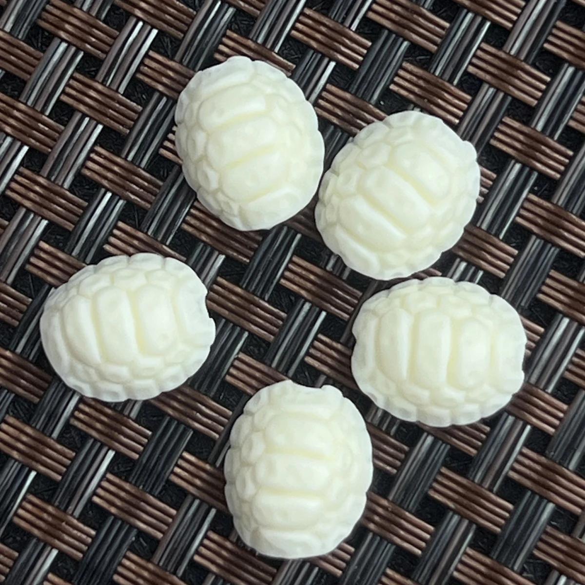 

30Pcs Through Hole Loose Islation Beads Imitation Coral Beads For Jewelry Making DIY Bracelet Earrings Necklace Accessory