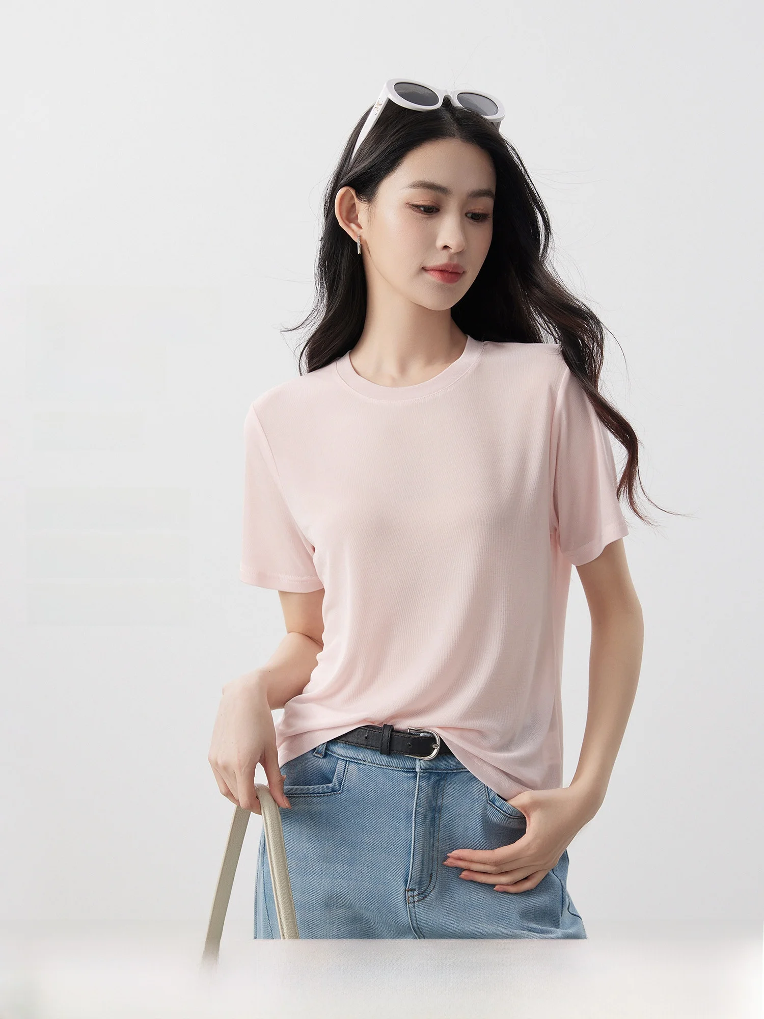 

Matte Satin Women's Short Sleeve T-Shirt Elastic Acetate Basic Style Draped 3D Pit Pattern Pearl T for Spring Summer