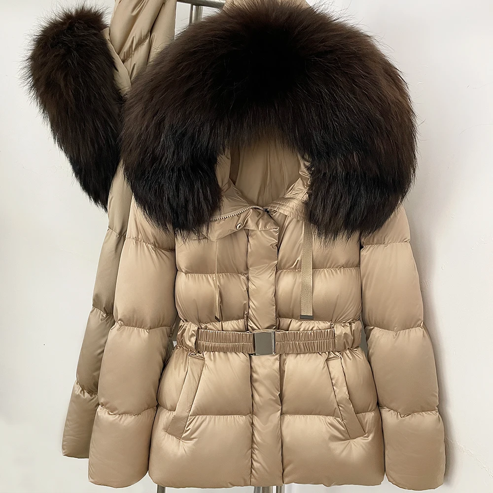 Women's Fit Short Fur Jacket Chic Genuine Fur Oversized Coat Plush Warm with Fox Fur Collar for Cold Weather and City Fashion