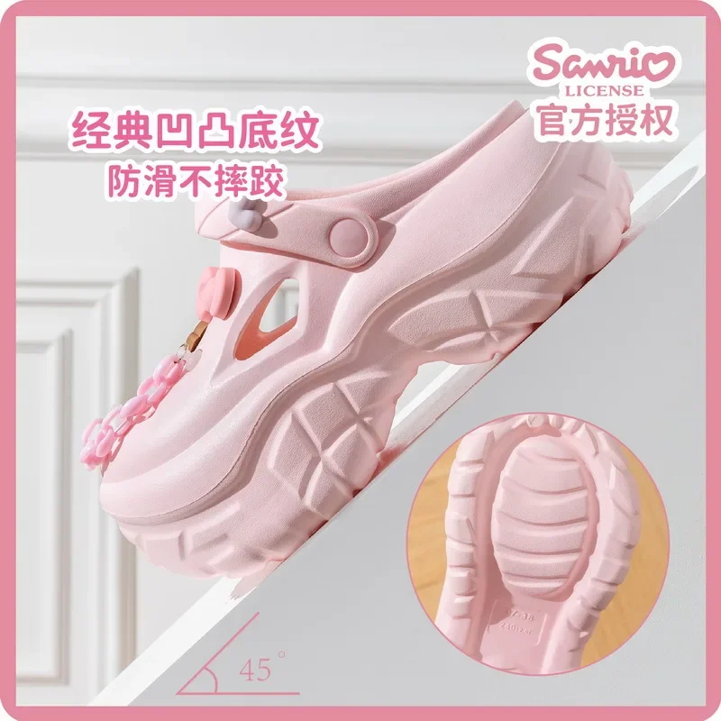 Sanrio Hello Kitty Sandały antypoślizgowe Cloud Women Cute Slides Summer Outdoor Sweet Cute Kuromi Hole Shoes Fashion Design Slippers