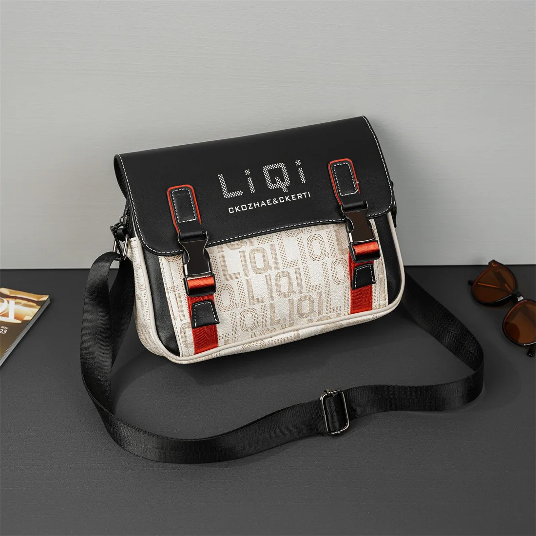 Leather Men Shoulder Bags Retro Man Side Bags Fashion Men Crossbody Bags Outdoor Men Messenger Bags