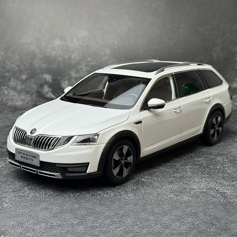 Original 1:18 Skoda Octavia Station Wagon SKODA OCTAVIA Alloy Car Model