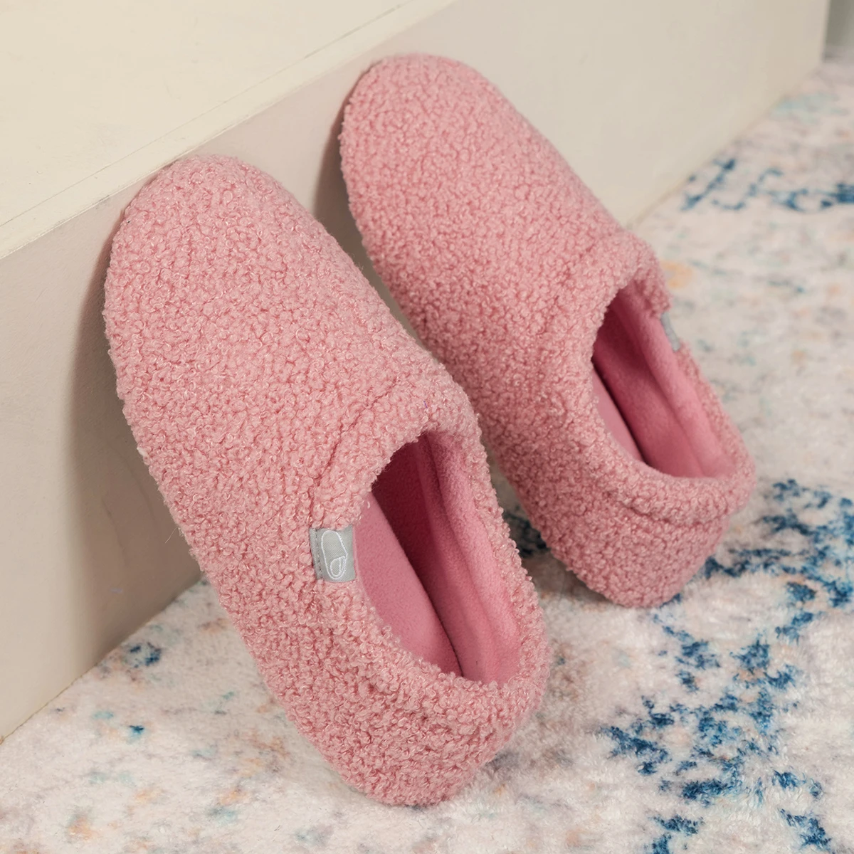 Women's Plush Teddy Fleece Memory Foam Slippers – Lightweight & Comfortable House Shoes