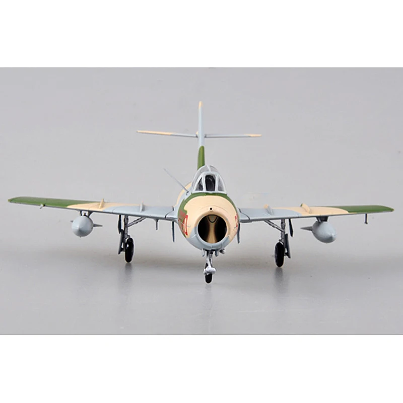 1/72 Easy Model 37139 MIG-15UTI Polish Air Force Plane Warcraft Aircraft Model for Collecting TH07361-SMT8