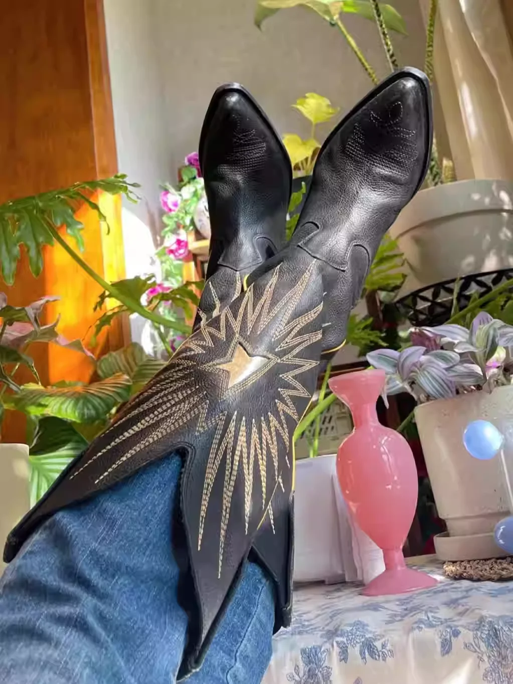 New Autumn/Winter Women's Black Cowboy Boots Star Embroidery Pointed Toe Block Heel Western Music Festival Matching Daily Shoes