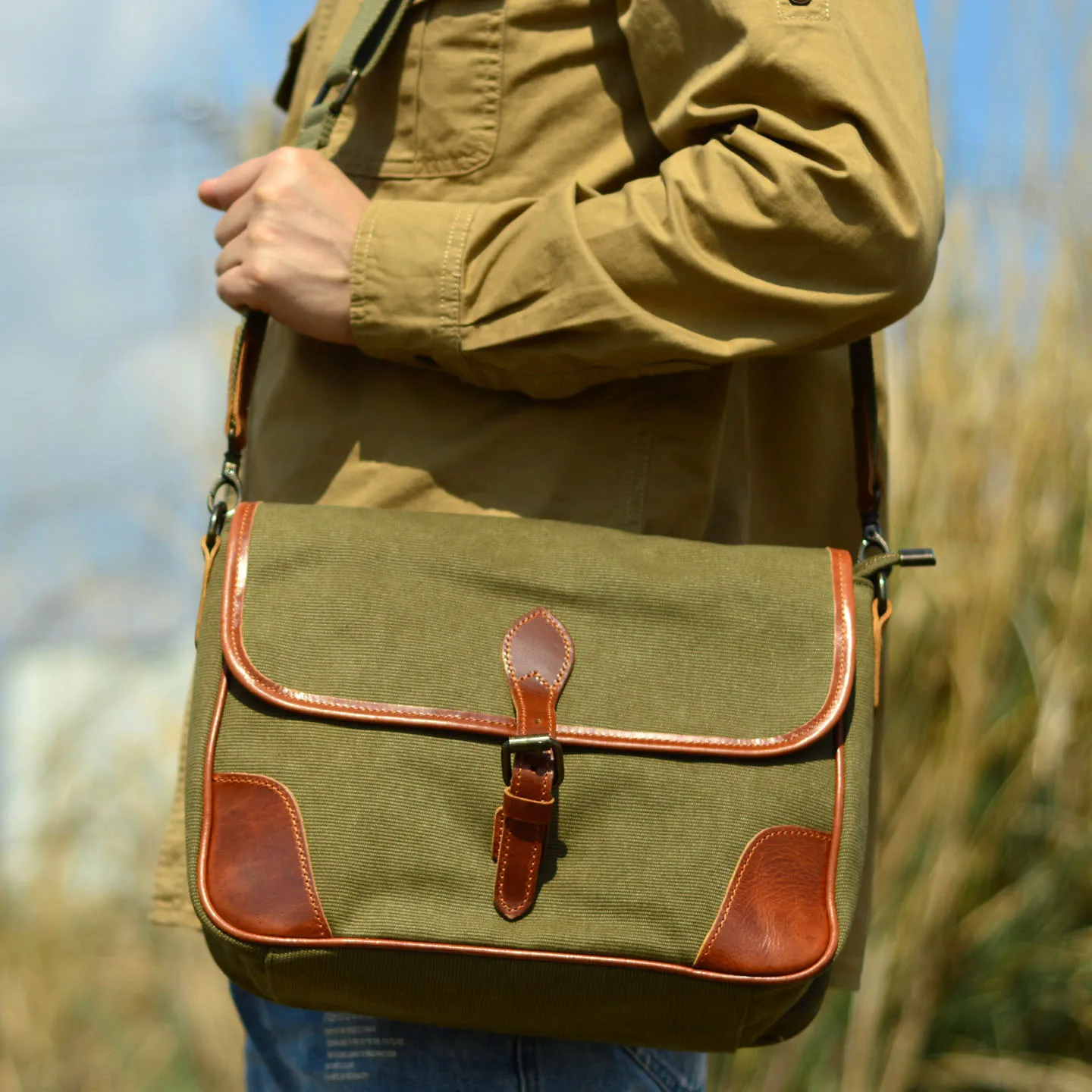 AETOO American heavy-duty water-resistant canvas shoulder bag for men, casual bag, vintage handbag for women, postman bag