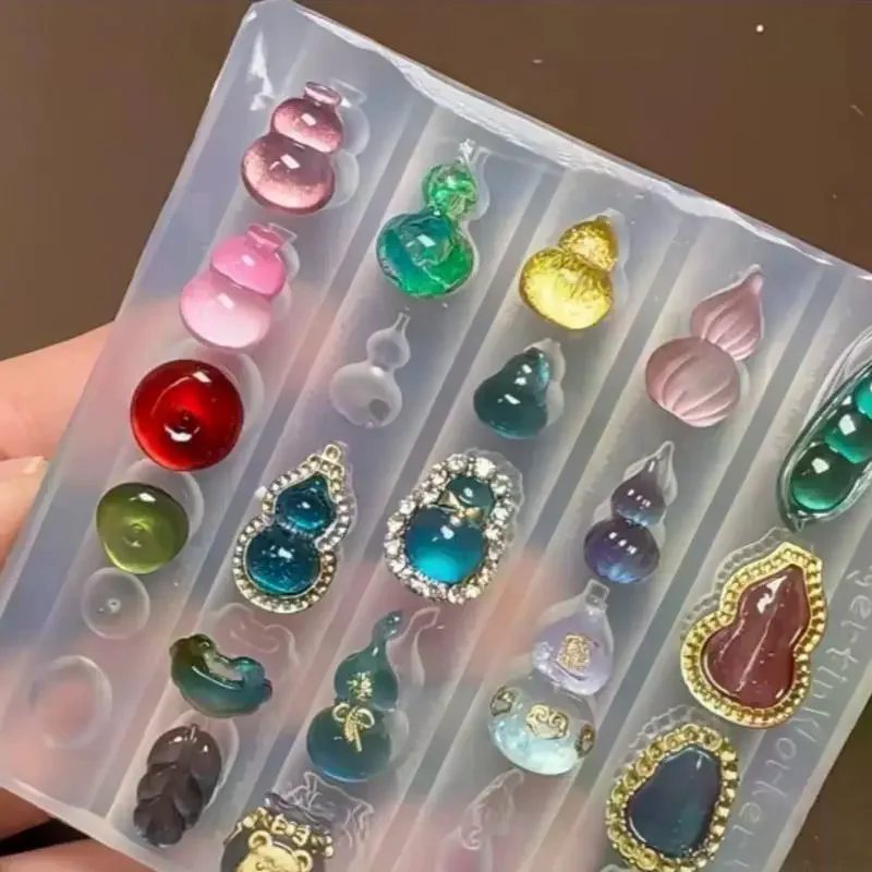 3D Silicone Nails Mold DIY Nail Art Decorations Calabash Design Manicure Transparent Templates For Nails Jewelry Crafts